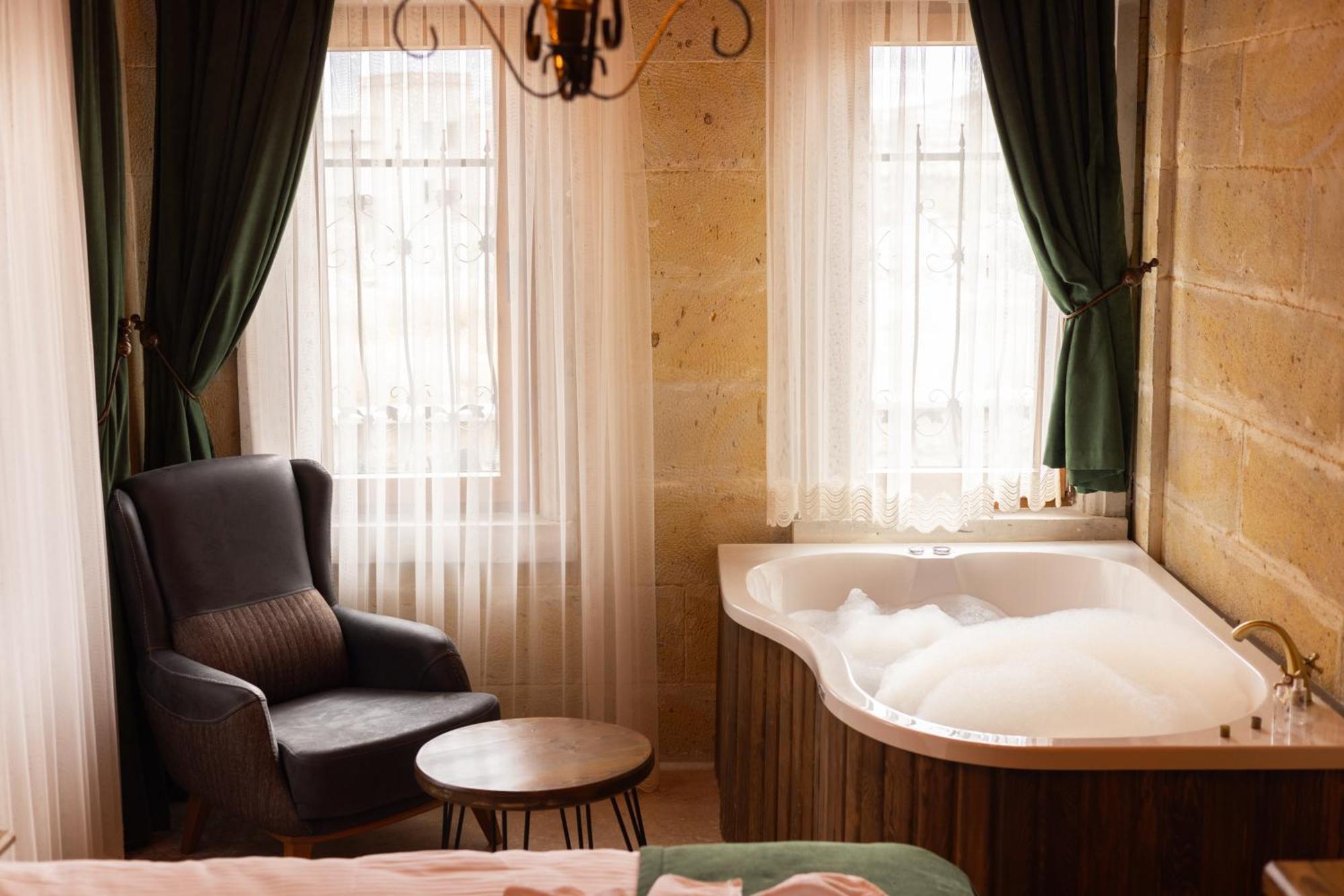 Hotel Elite Rose Cappadocia à Uçhisar Extérieur photo