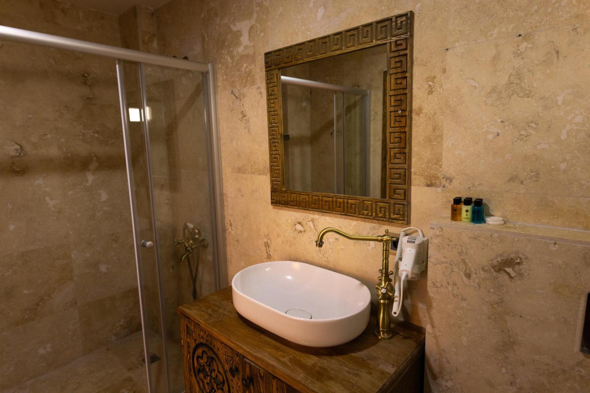 Hotel Elite Rose Cappadocia à Uçhisar Extérieur photo